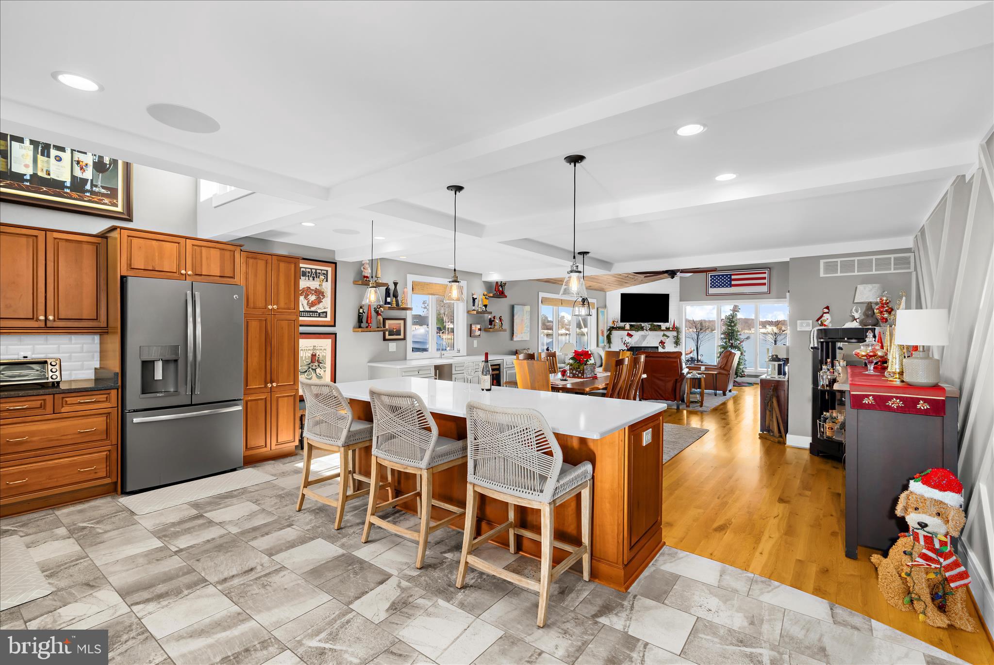 MIDDLE RIVER - Residential