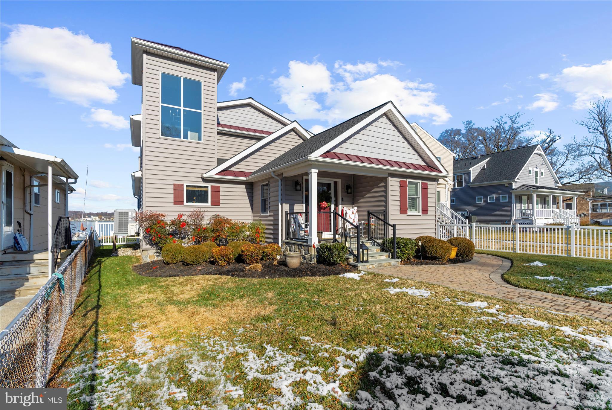 MIDDLE RIVER - Residential