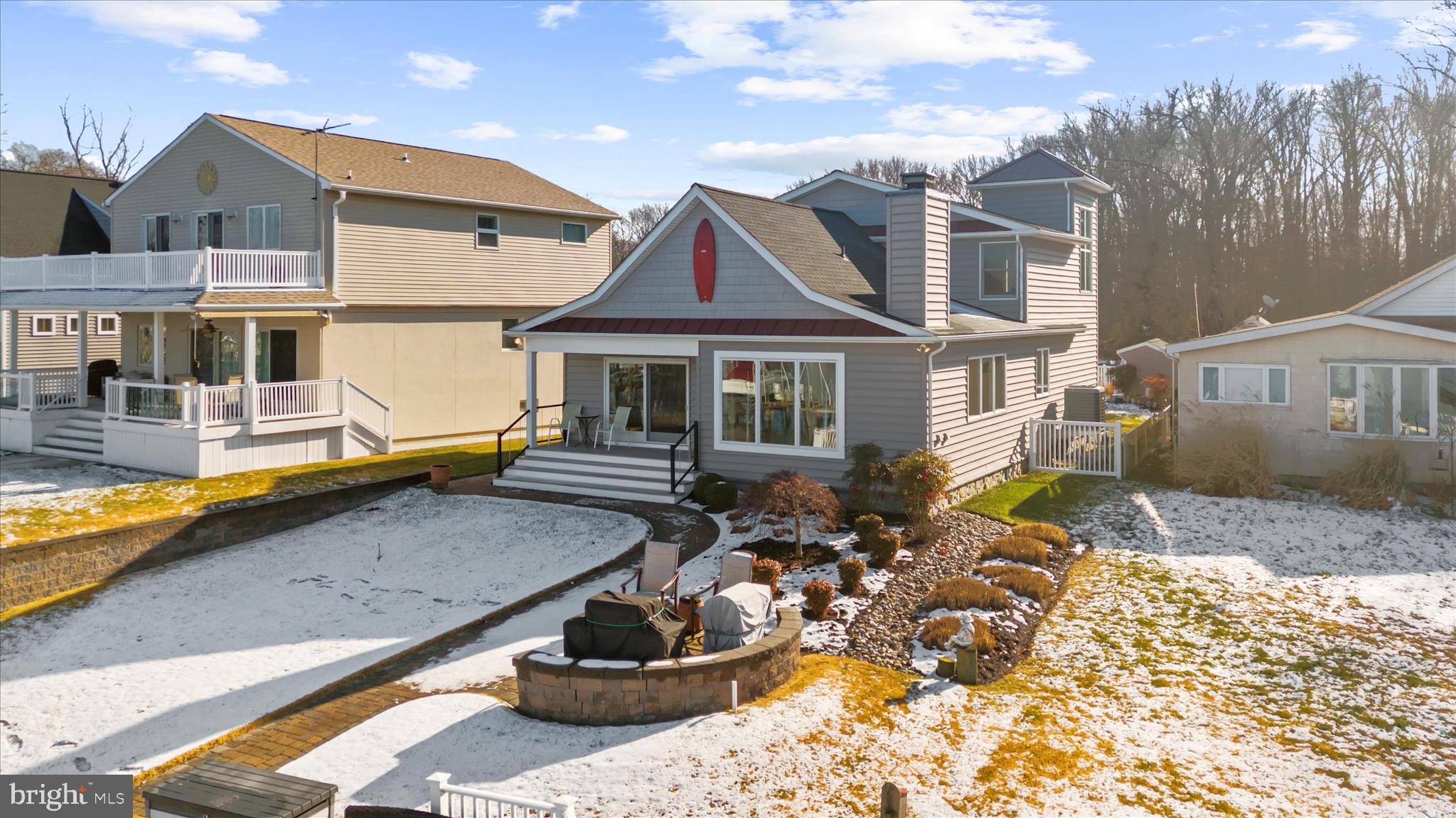 MIDDLE RIVER - Residential