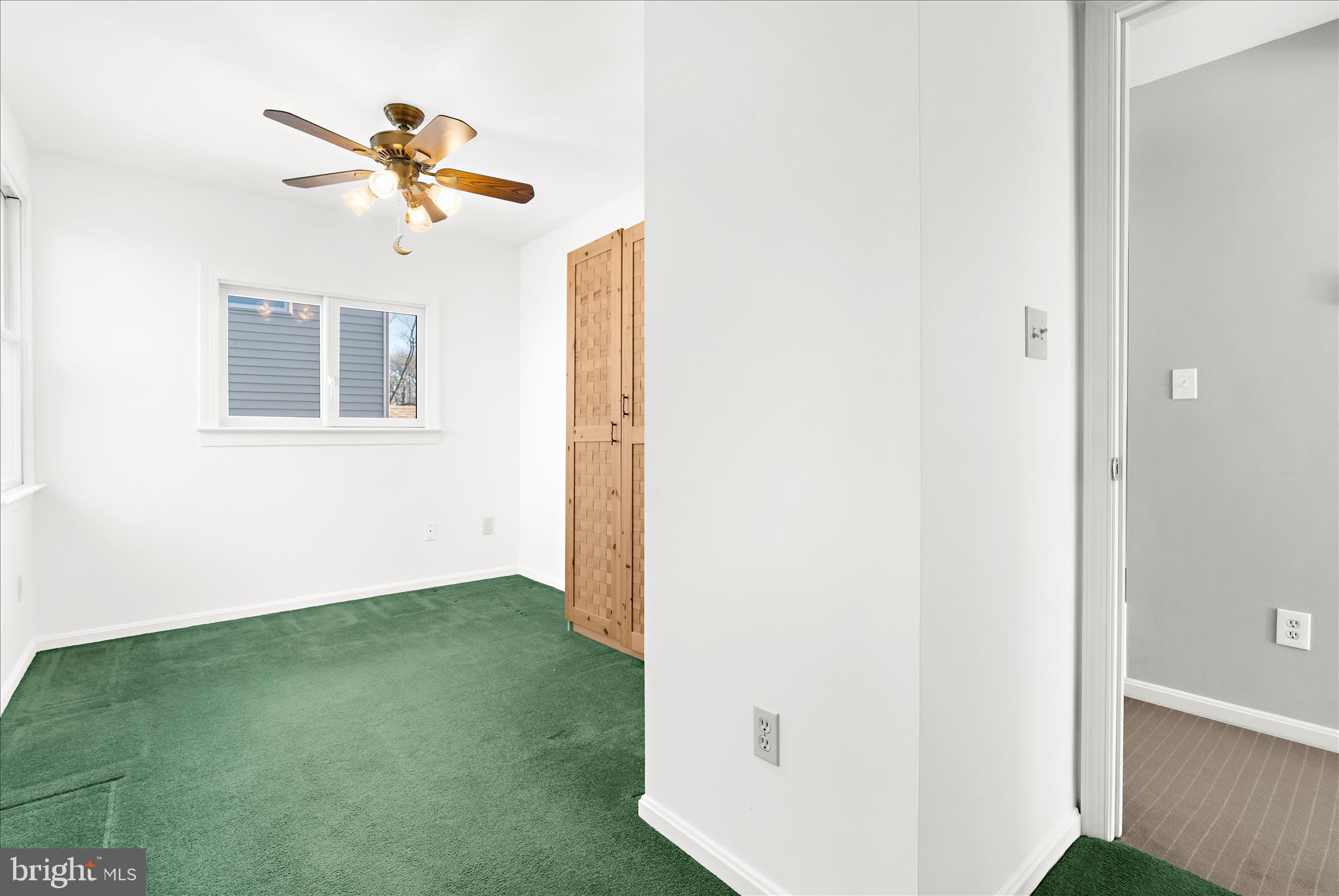 MIDDLE RIVER - Residential