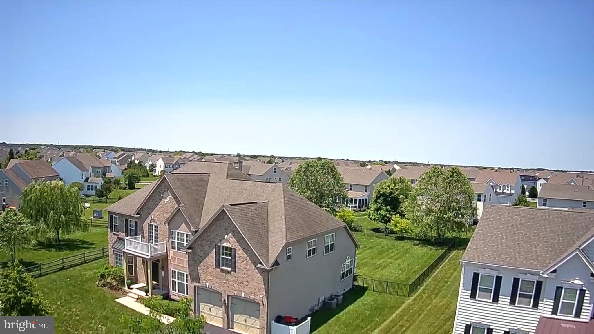 3 LOMOND LANE