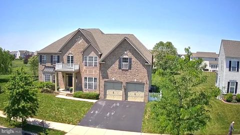 Photo of 3 Lomond Lane, MIDDLETOWN, DE 19709 (MLS # DENC2078102)