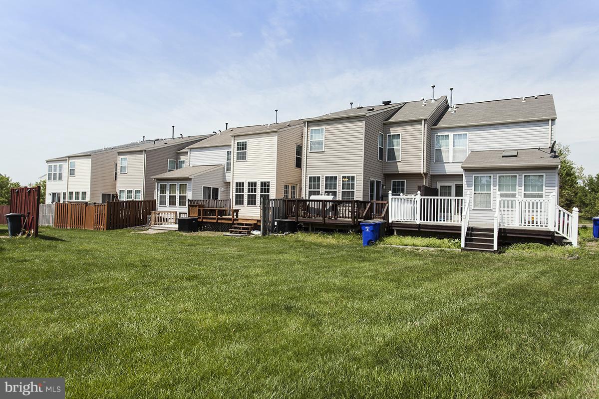 SHADY OAKS - Residential Lease