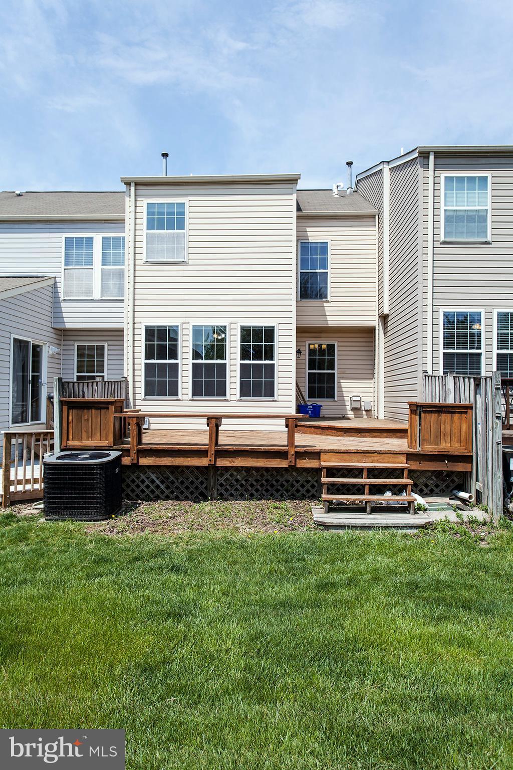 SHADY OAKS - Residential Lease