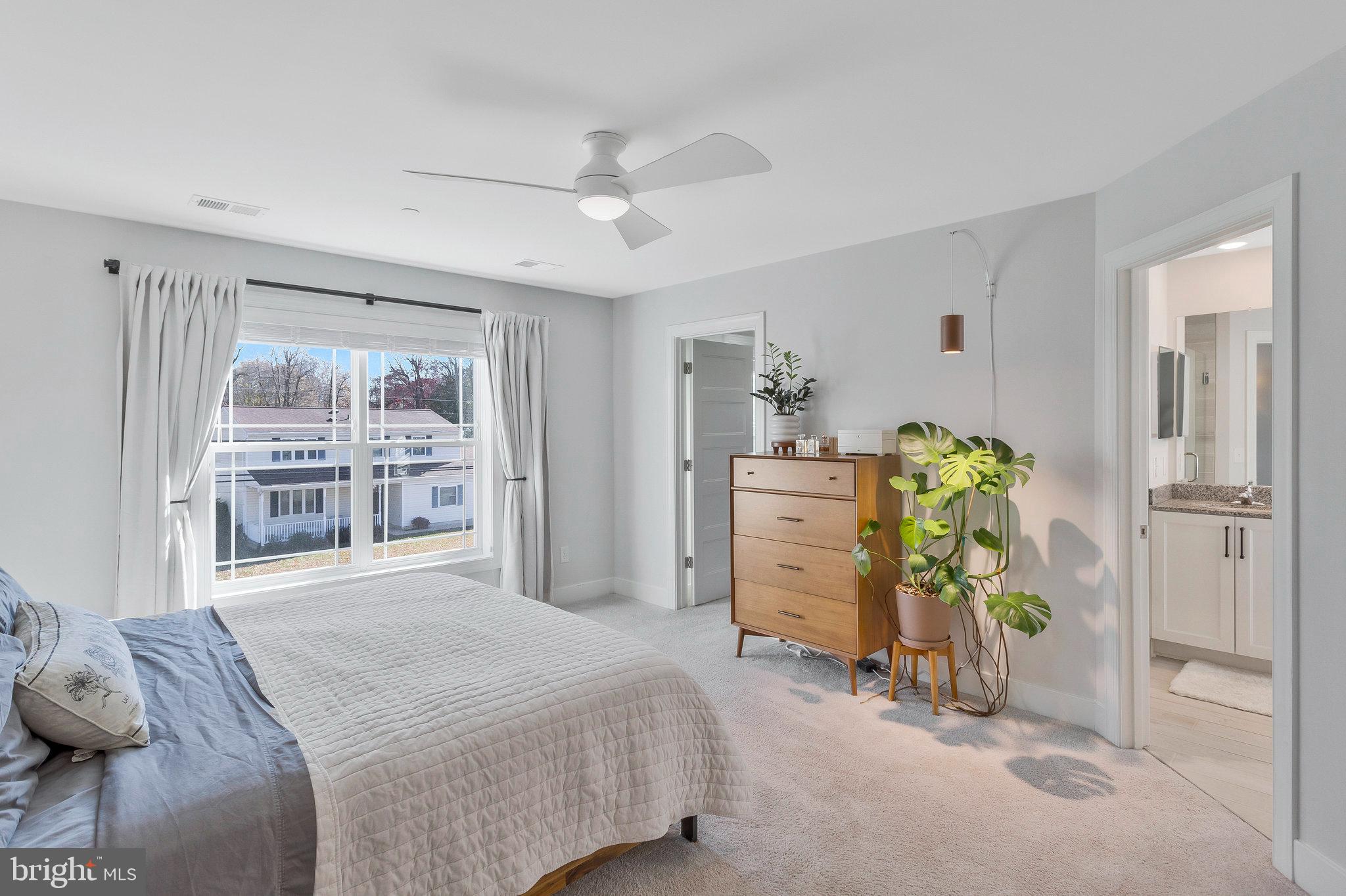 MANHATTAN BEACH - Residential