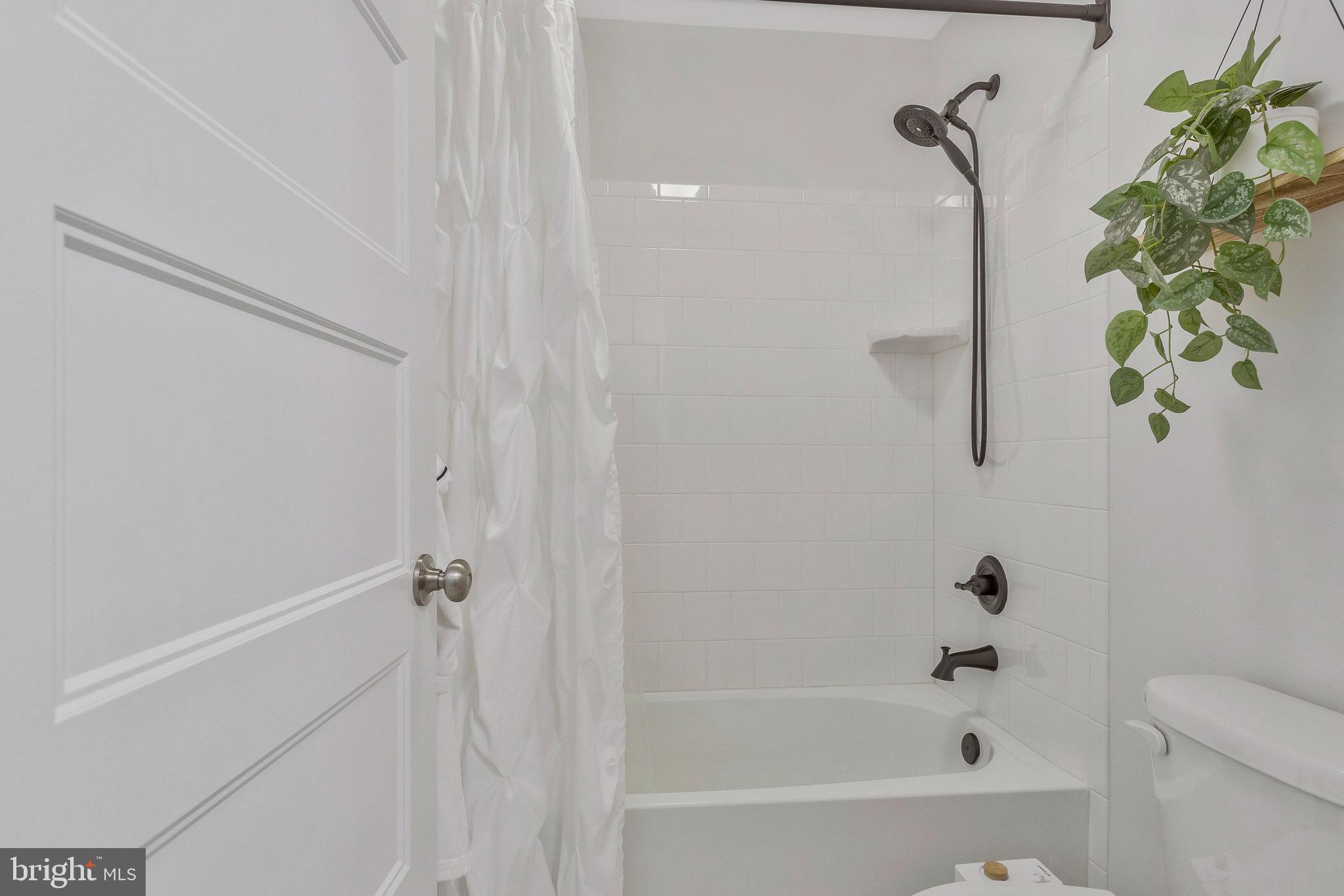 MANHATTAN BEACH - Residential