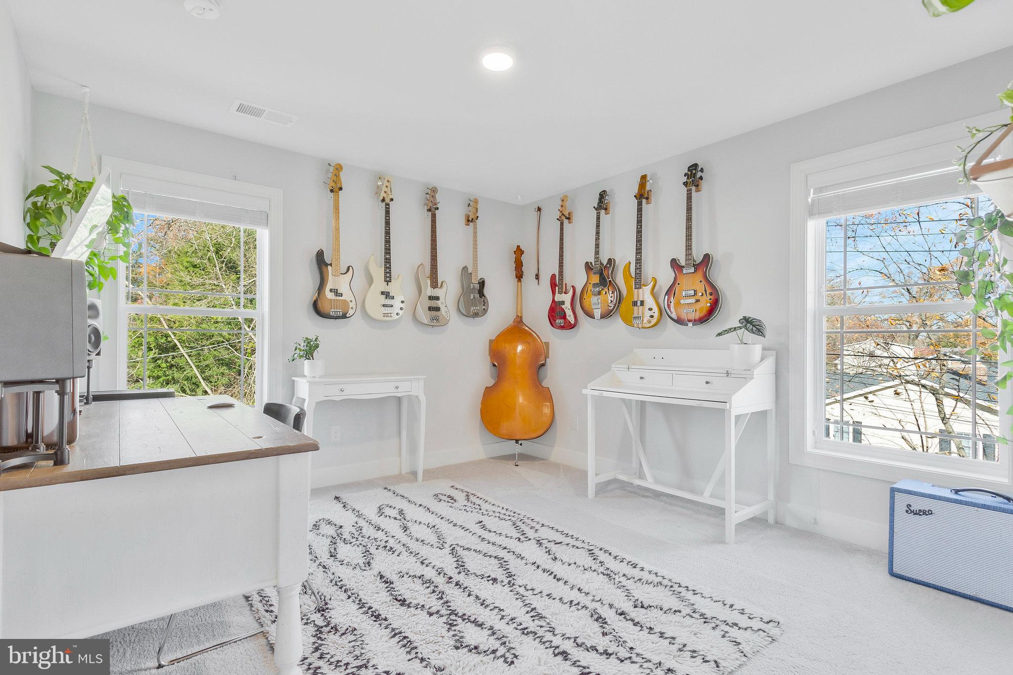 MANHATTAN BEACH - Residential