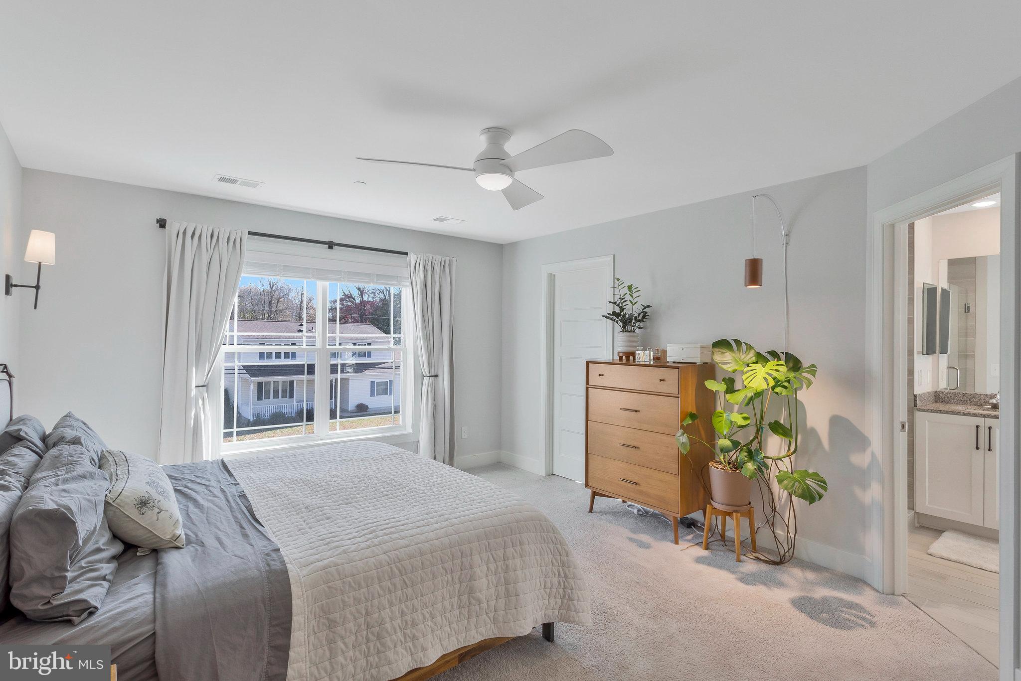 MANHATTAN BEACH - Residential