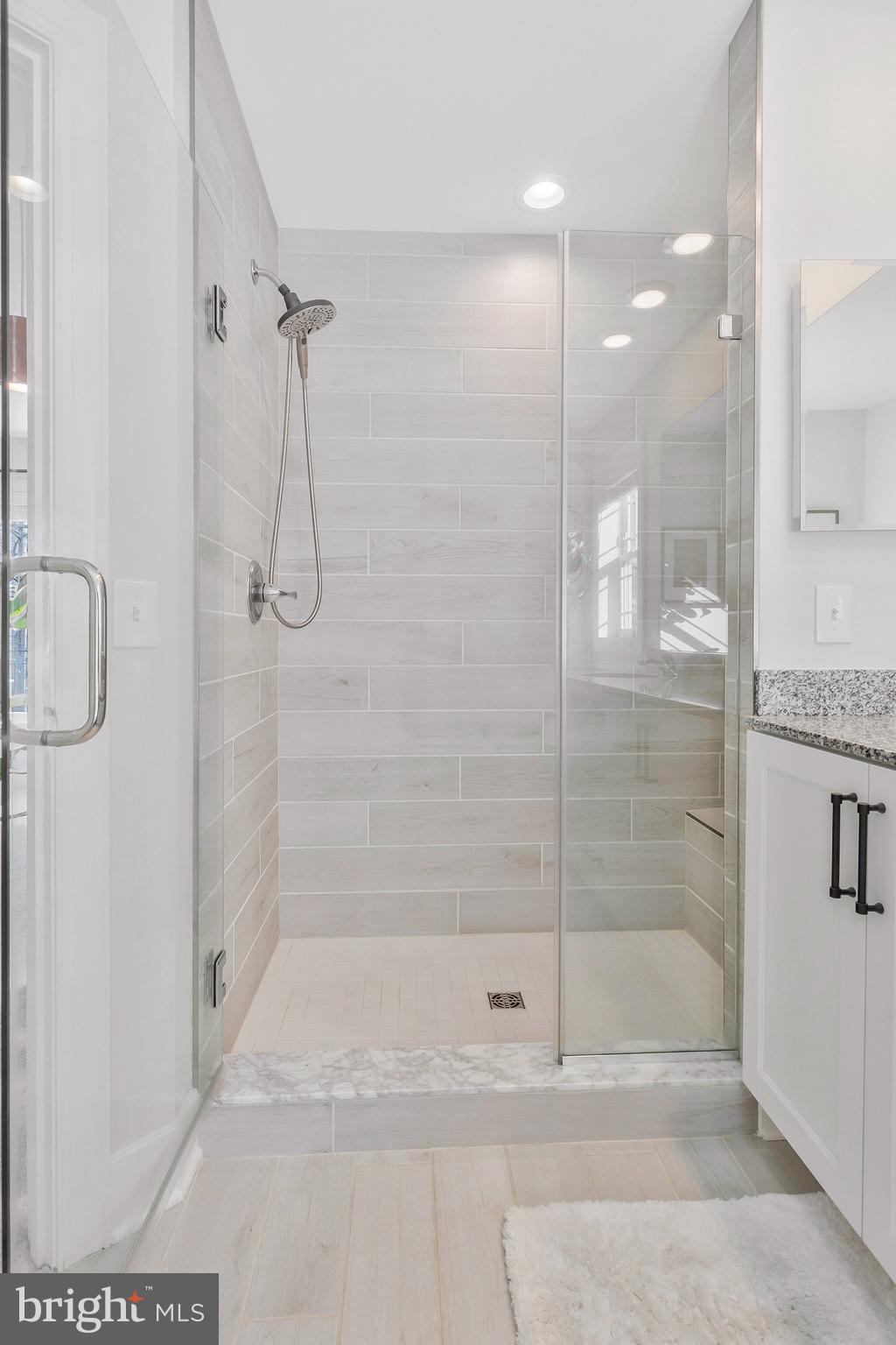 MANHATTAN BEACH - Residential