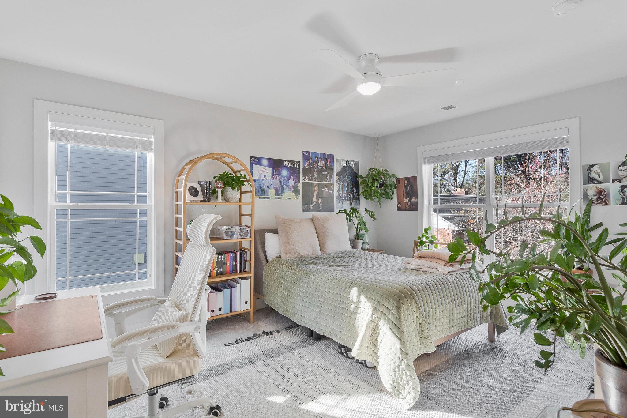 MANHATTAN BEACH - Residential