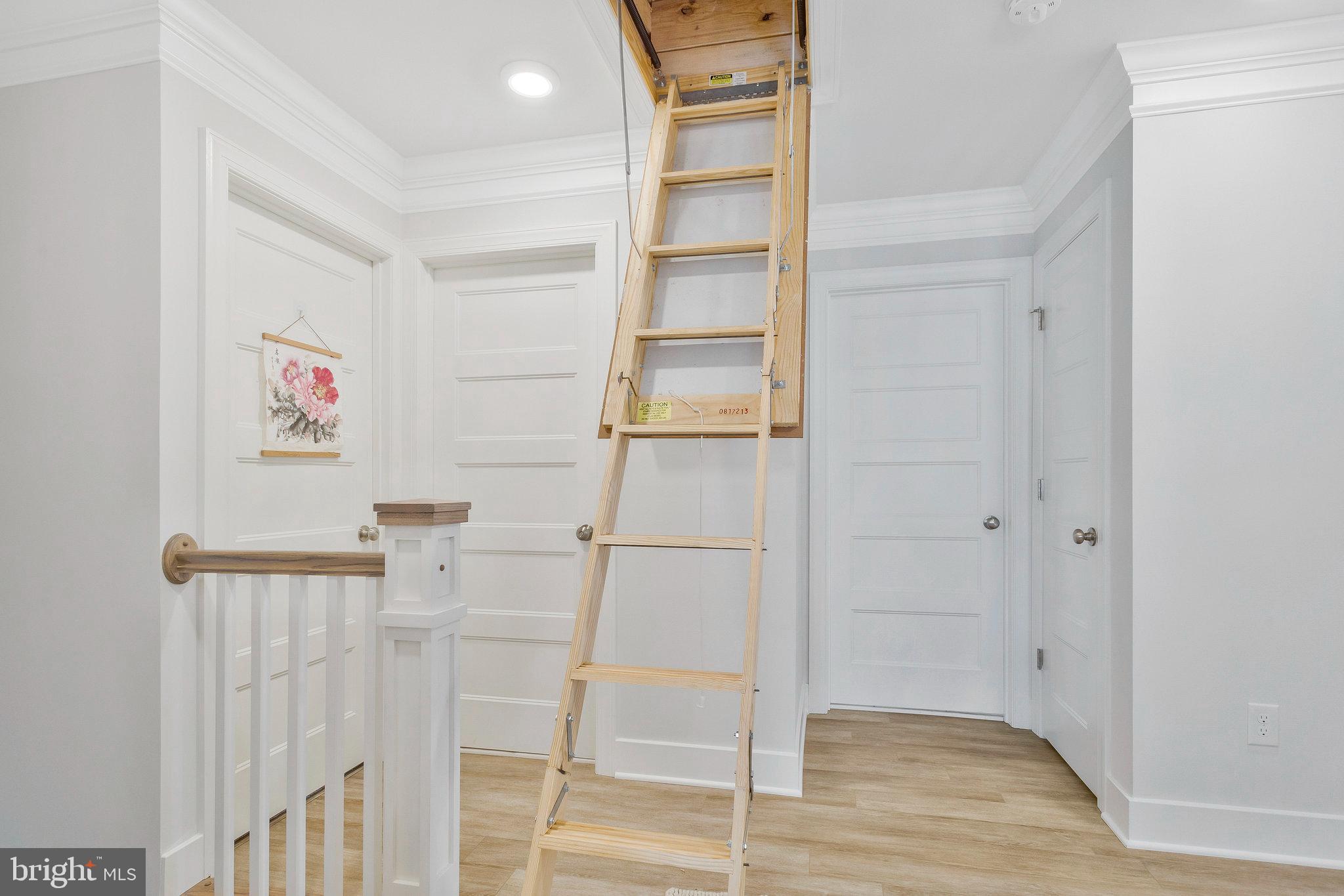 MANHATTAN BEACH - Residential