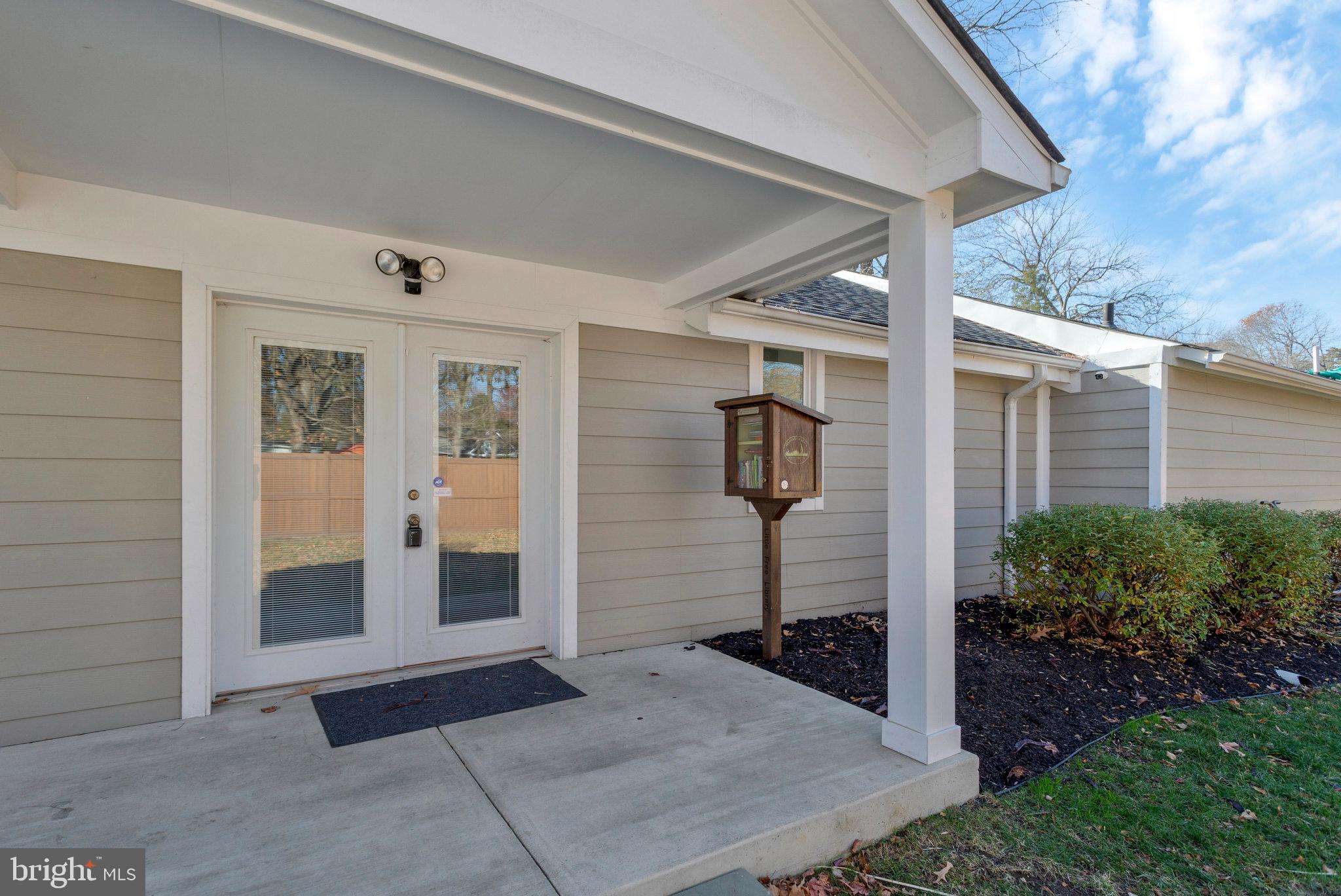 MANHATTAN BEACH - Residential