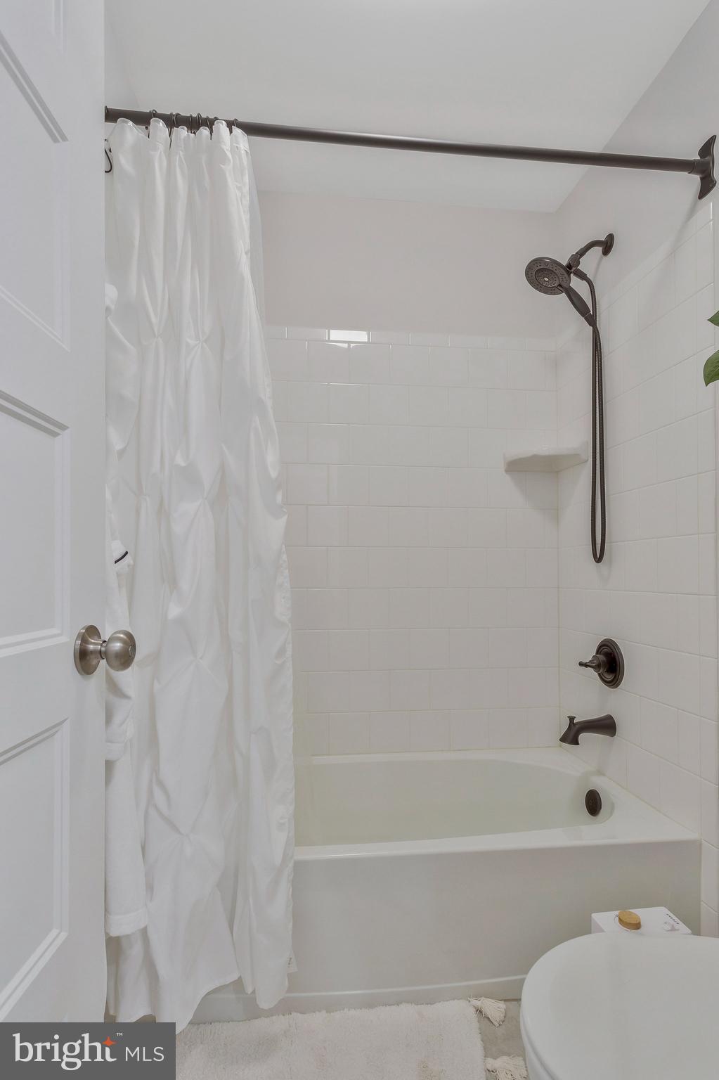 MANHATTAN BEACH - Residential