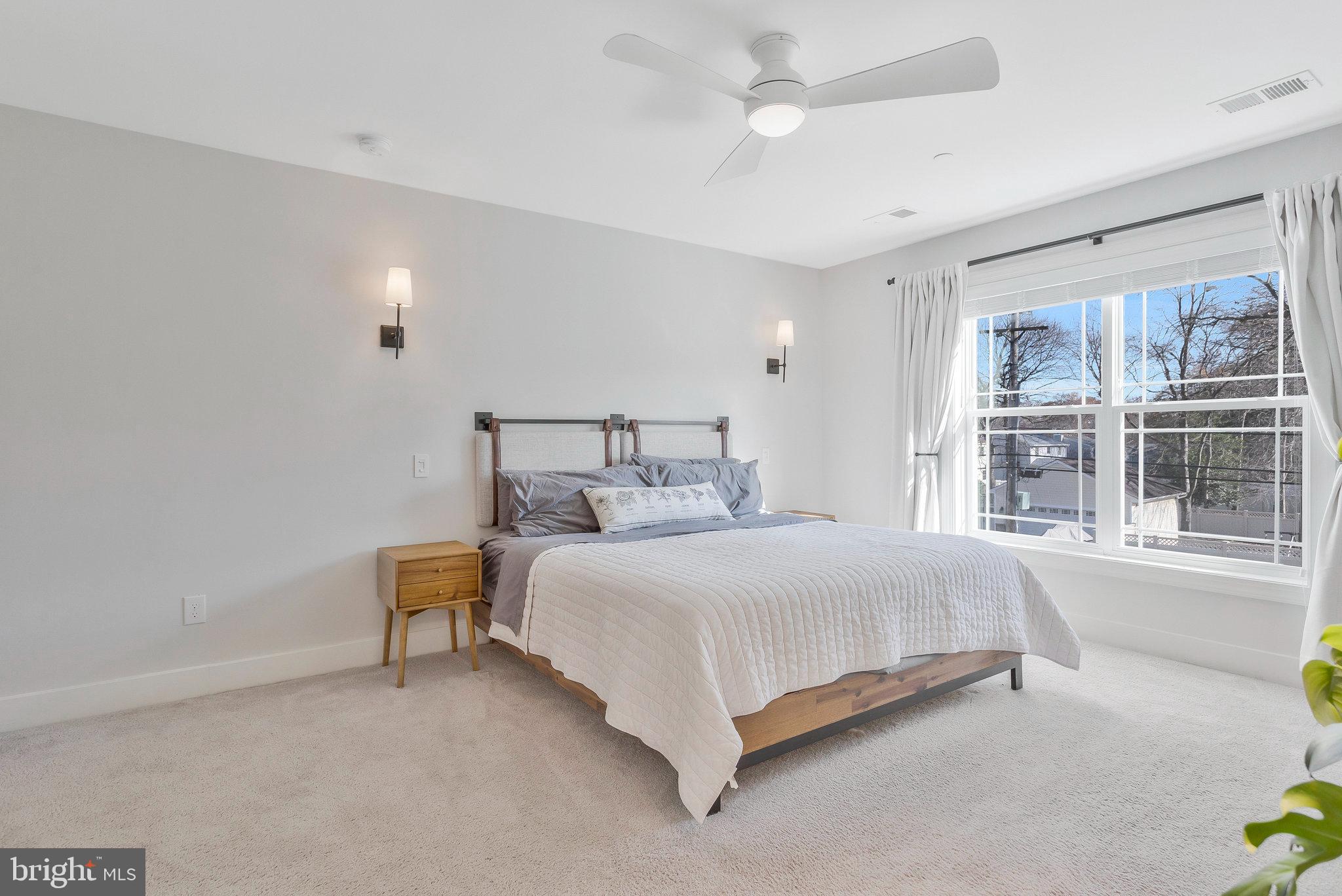 MANHATTAN BEACH - Residential