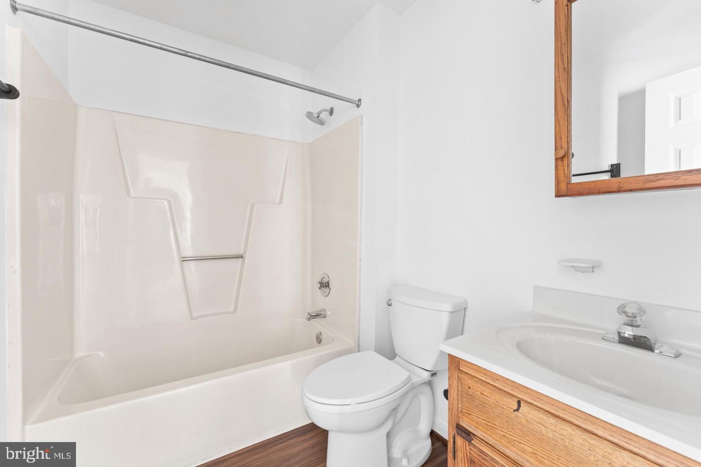 MILL GARDEN - Residential Lease