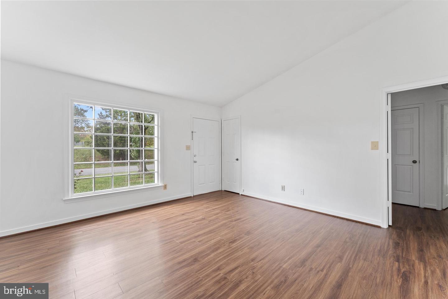 MILL GARDEN - Residential Lease