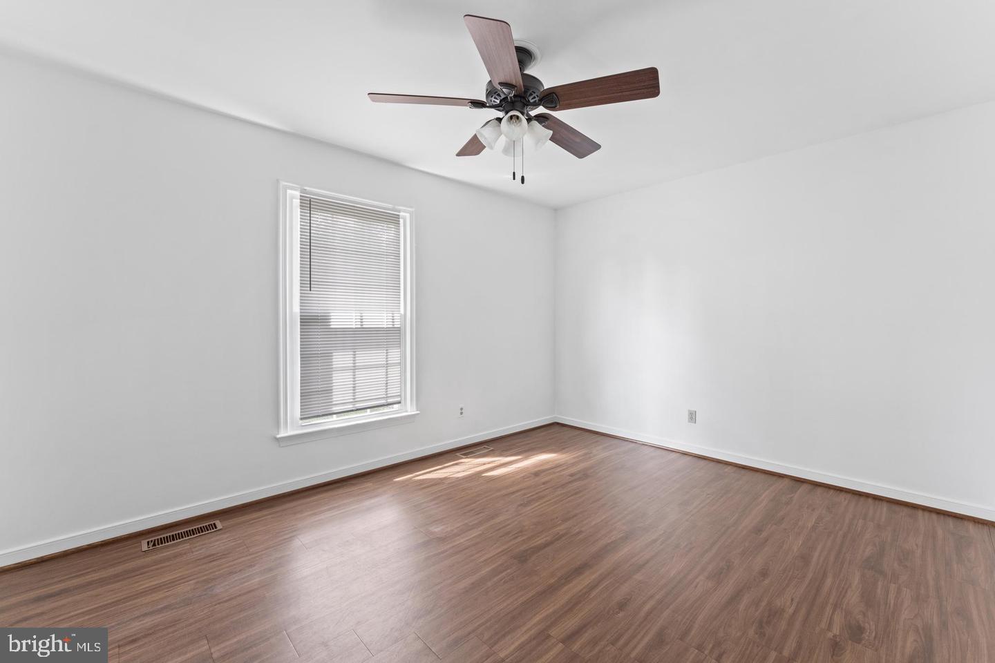 MILL GARDEN - Residential Lease