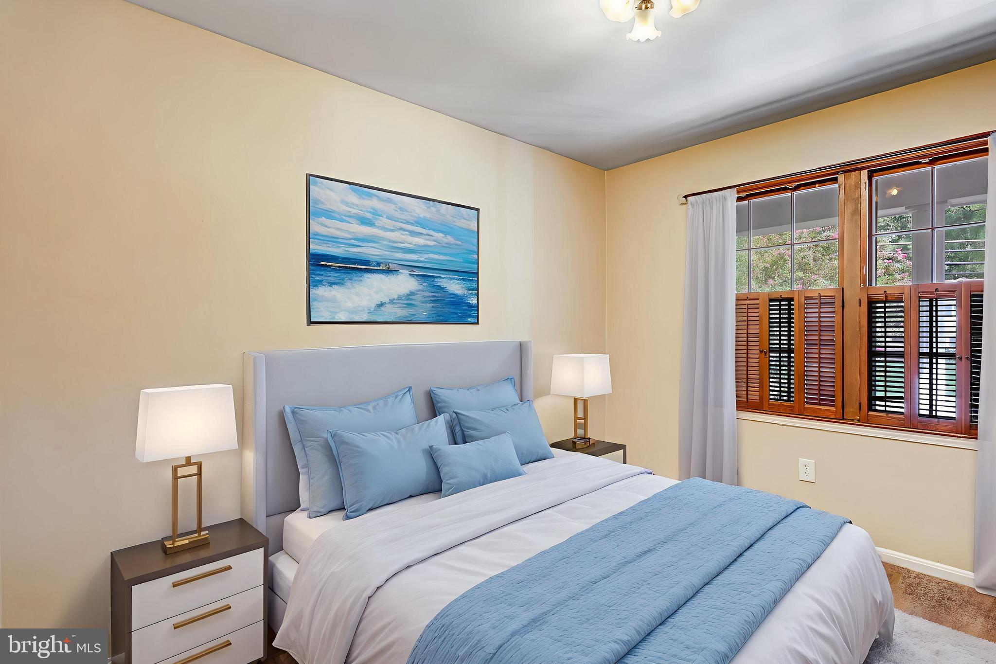 SWAN LAKE - Residential