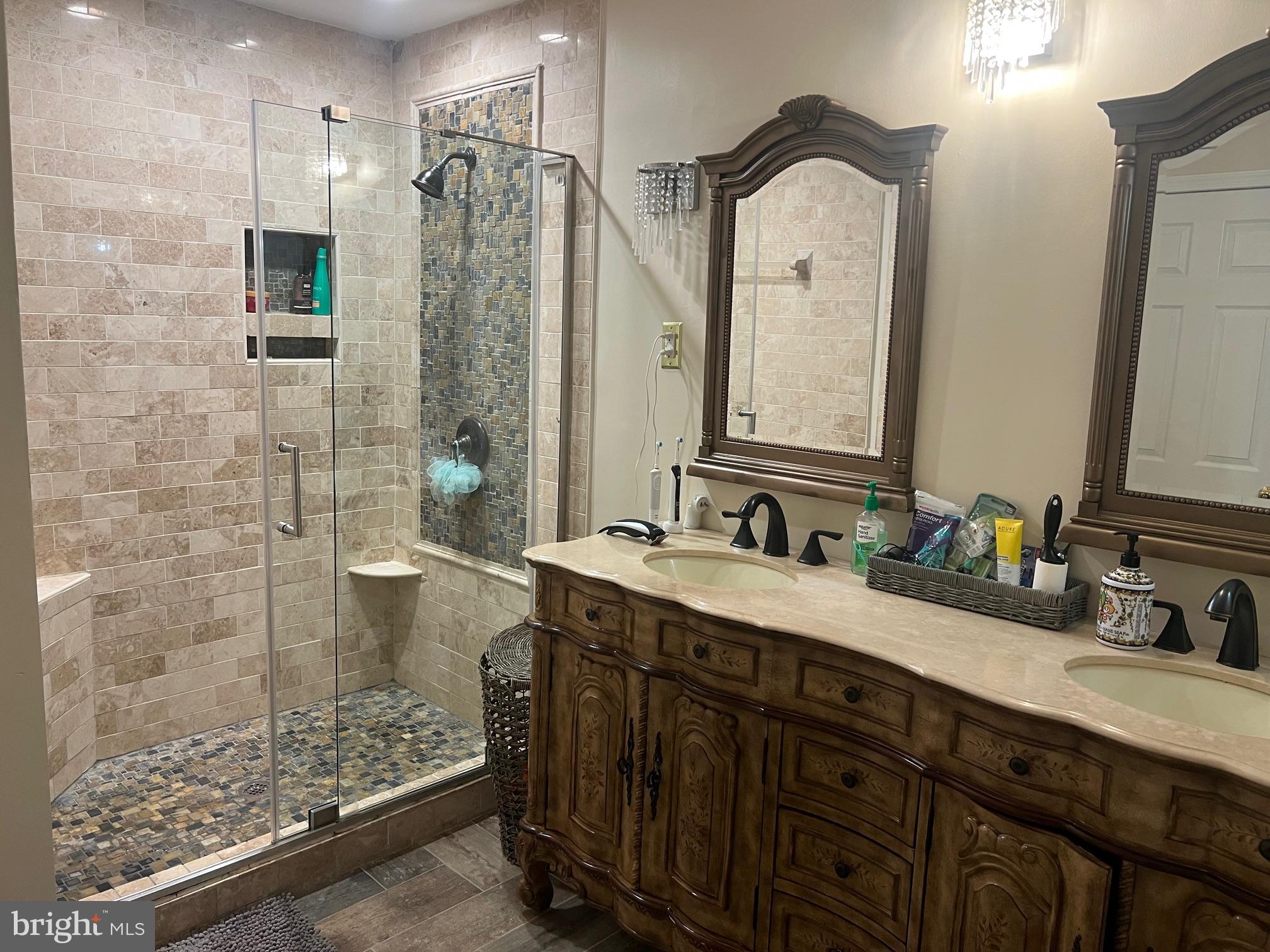 BROOKFIELD - Residential Lease