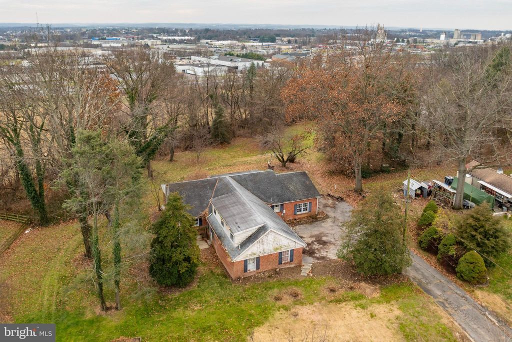 Photo of 2818 Marietta Avenue, Lancaster, PA 17601 (MLS # PALA2051554)