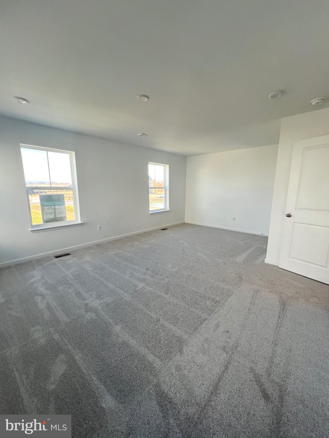 KING'S CROSSING - Residential Lease