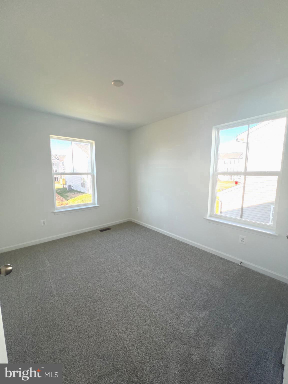 KING'S CROSSING - Residential Lease