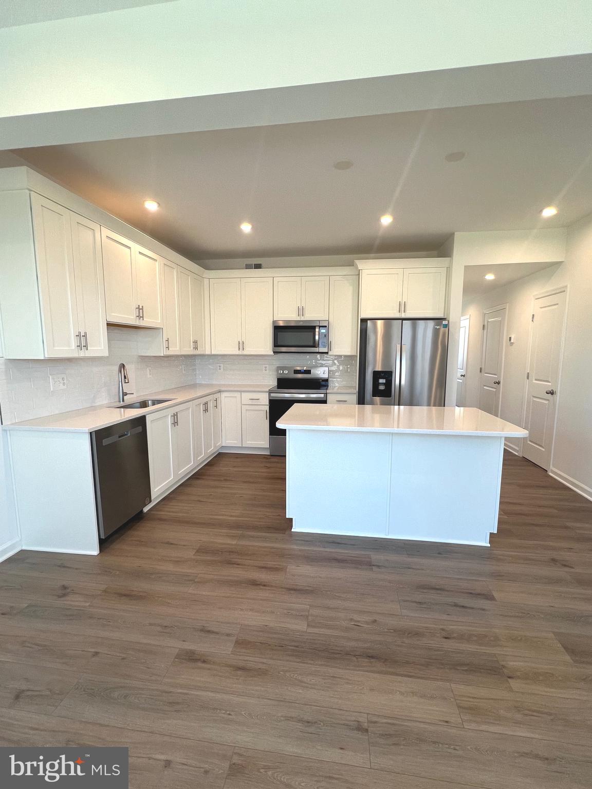 KING'S CROSSING - Residential Lease