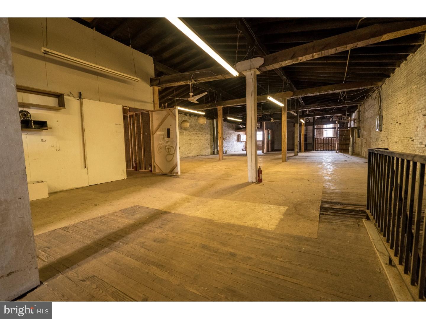 OLDE KENSINGTON - Land