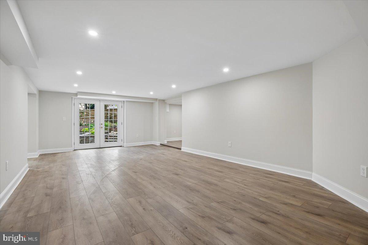 CHEVY CHASE - Residential