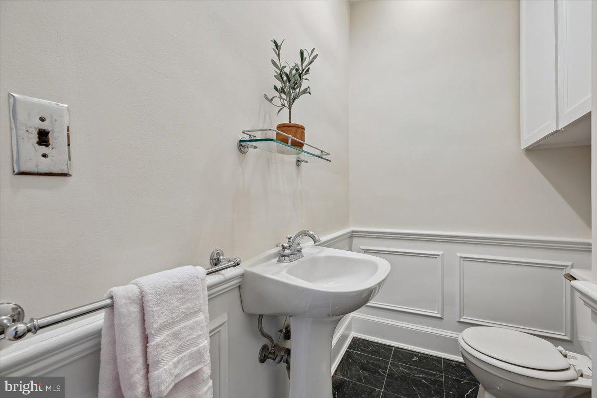 CHEVY CHASE - Residential