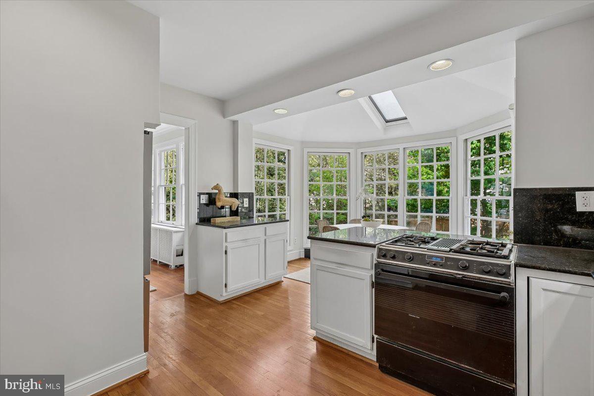 CHEVY CHASE - Residential