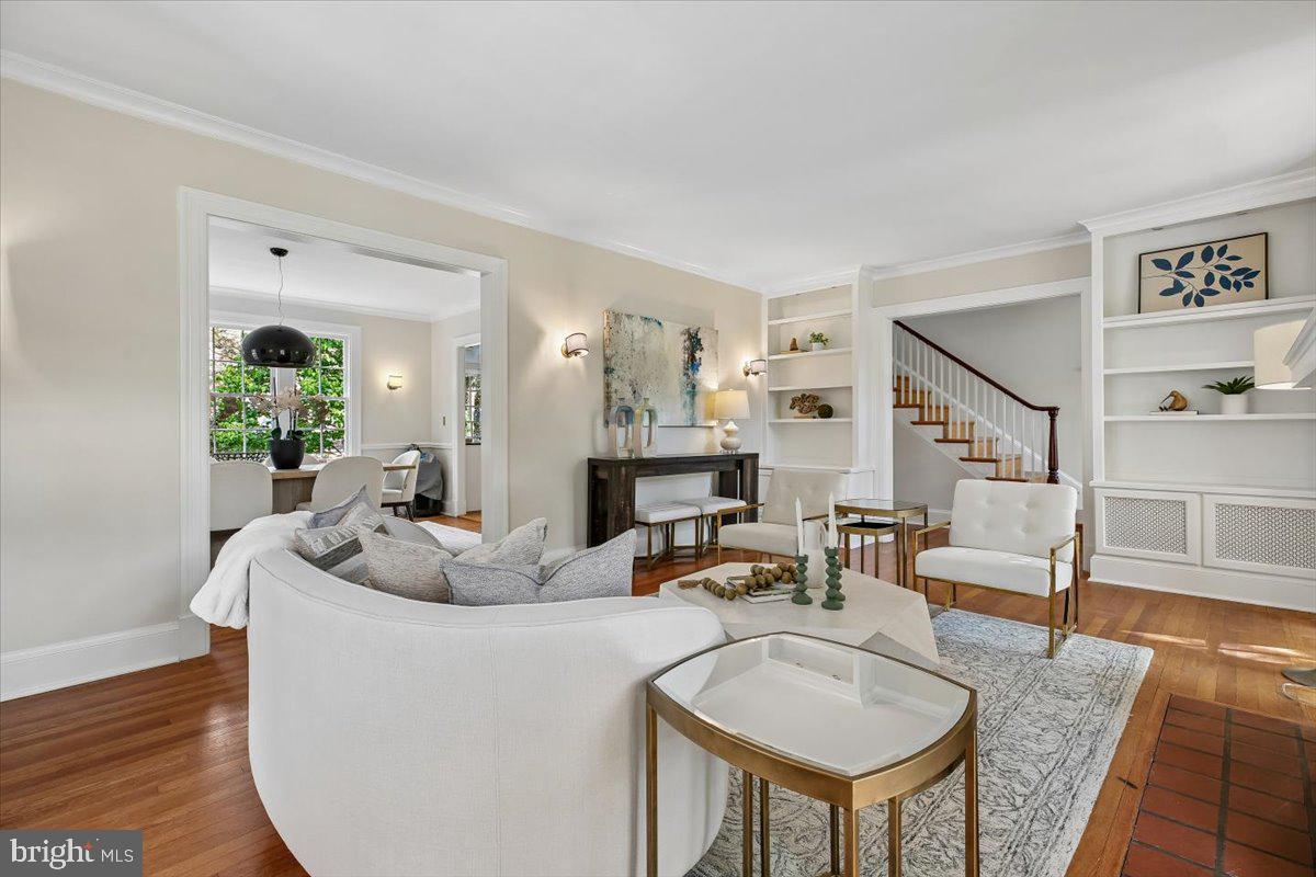 CHEVY CHASE - Residential