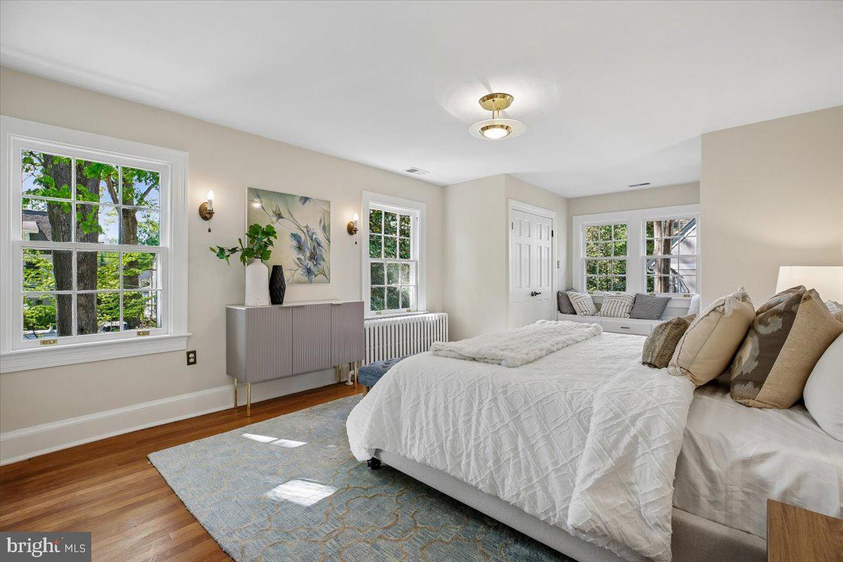 CHEVY CHASE - Residential