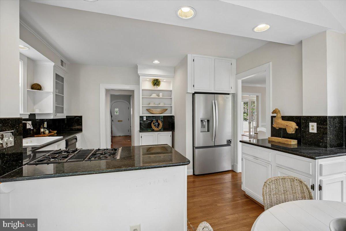 CHEVY CHASE - Residential