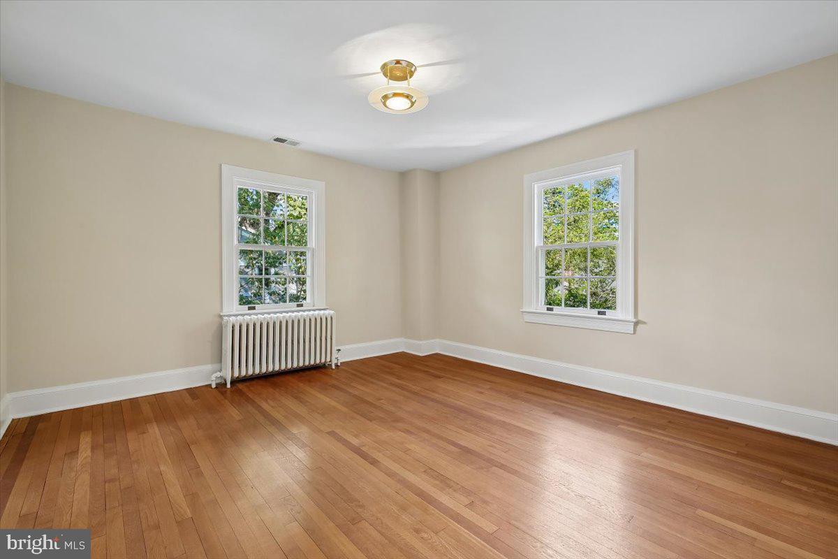 CHEVY CHASE - Residential