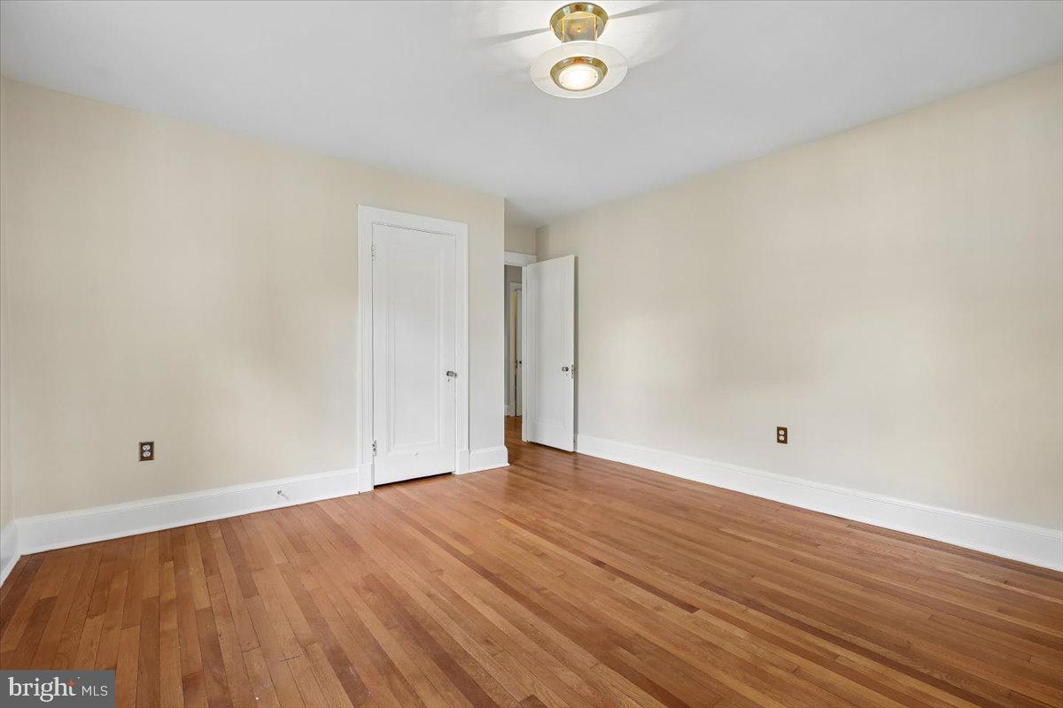 CHEVY CHASE - Residential