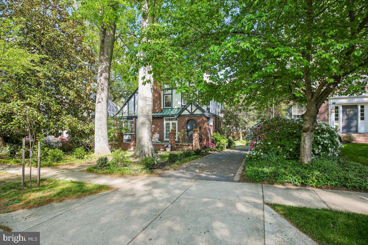 CHEVY CHASE - Residential