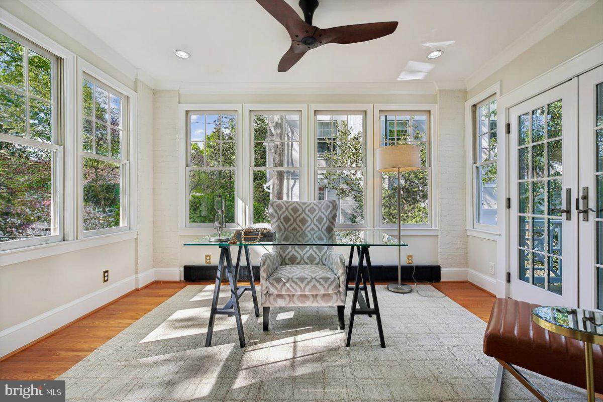 CHEVY CHASE - Residential