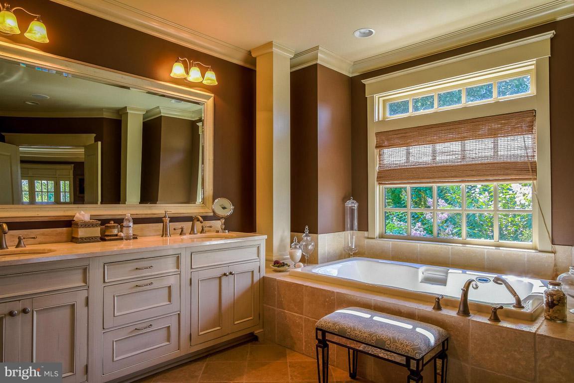 BELVOIR FARMS - Residential