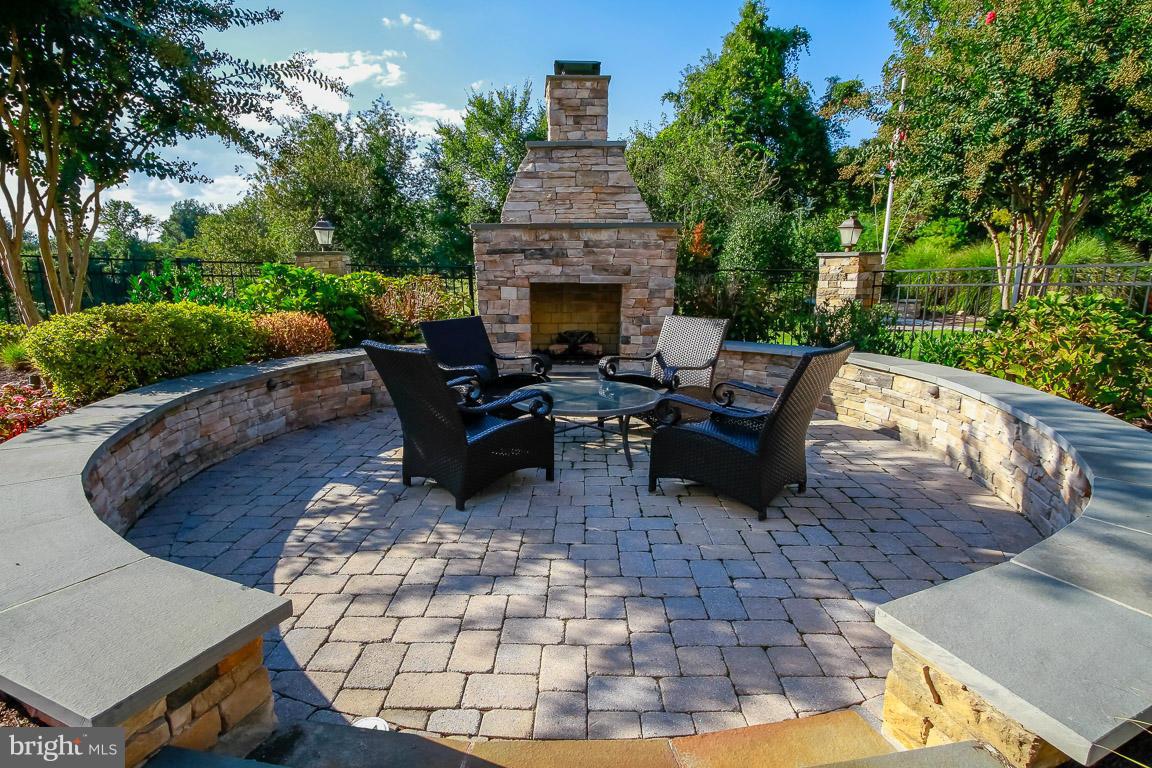 BELVOIR FARMS - Residential