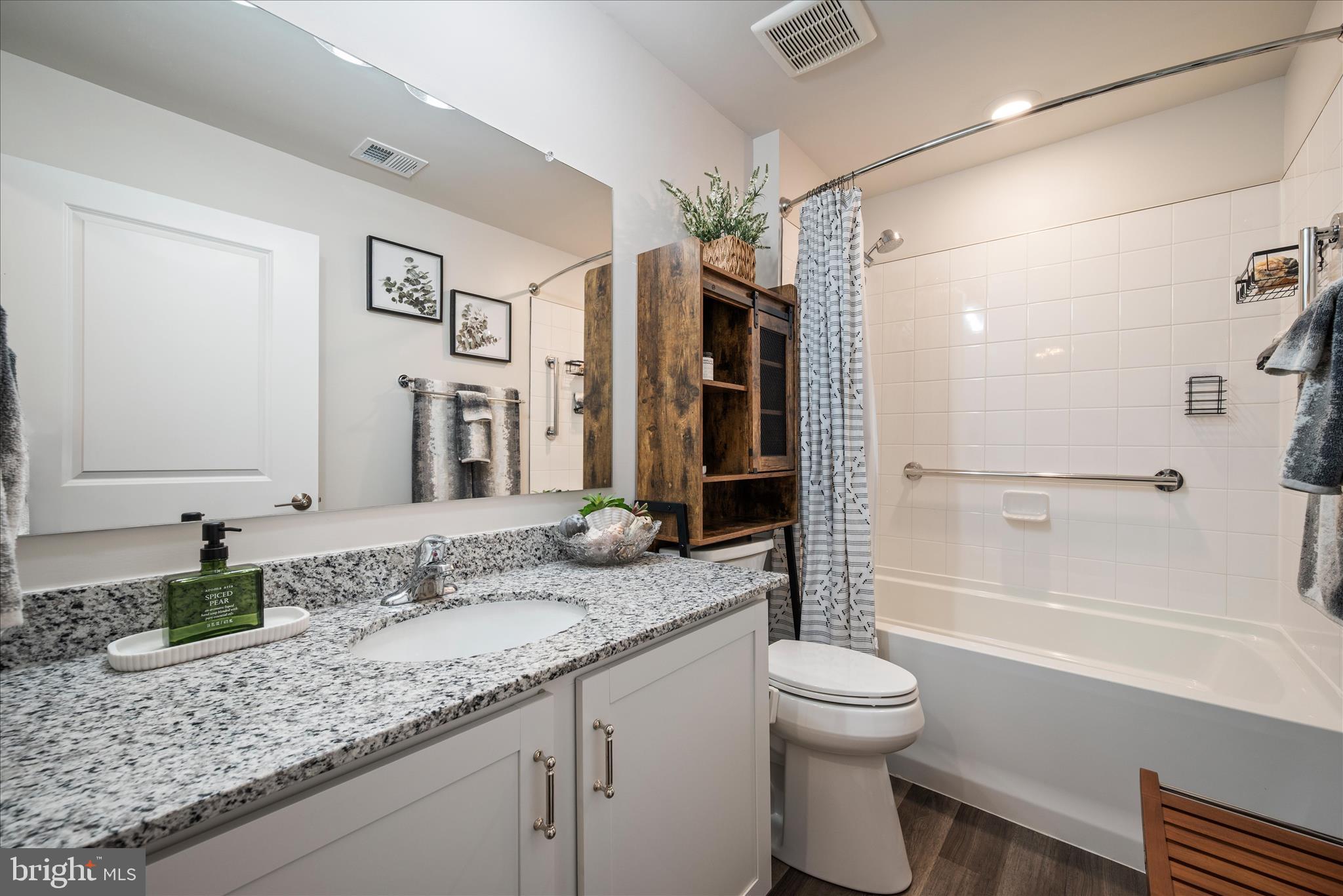 VALLEY VIEW - Residential