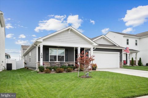 109 GRASMERE STREET STEPHENS CITY VA 22655