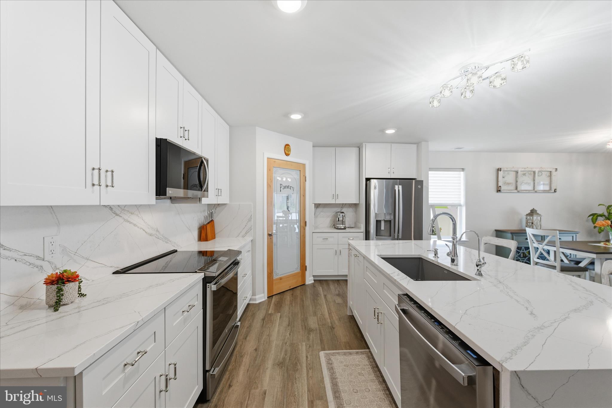 VALLEY VIEW - Residential