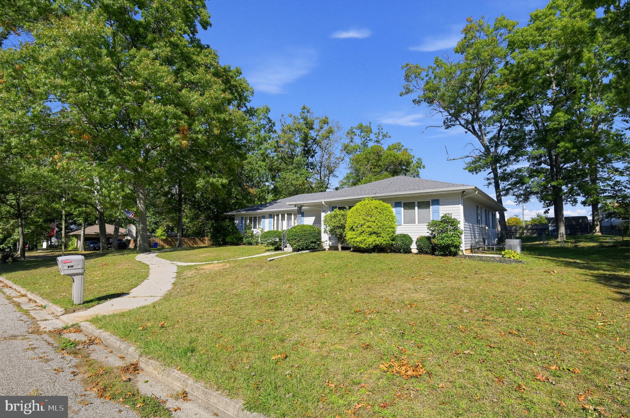 1428 LLOYD TERRACE