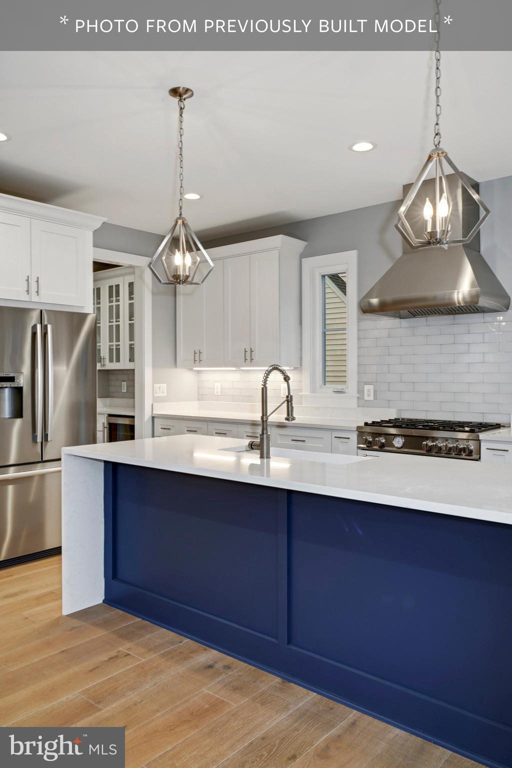 WAVERLY HILLS - Residential