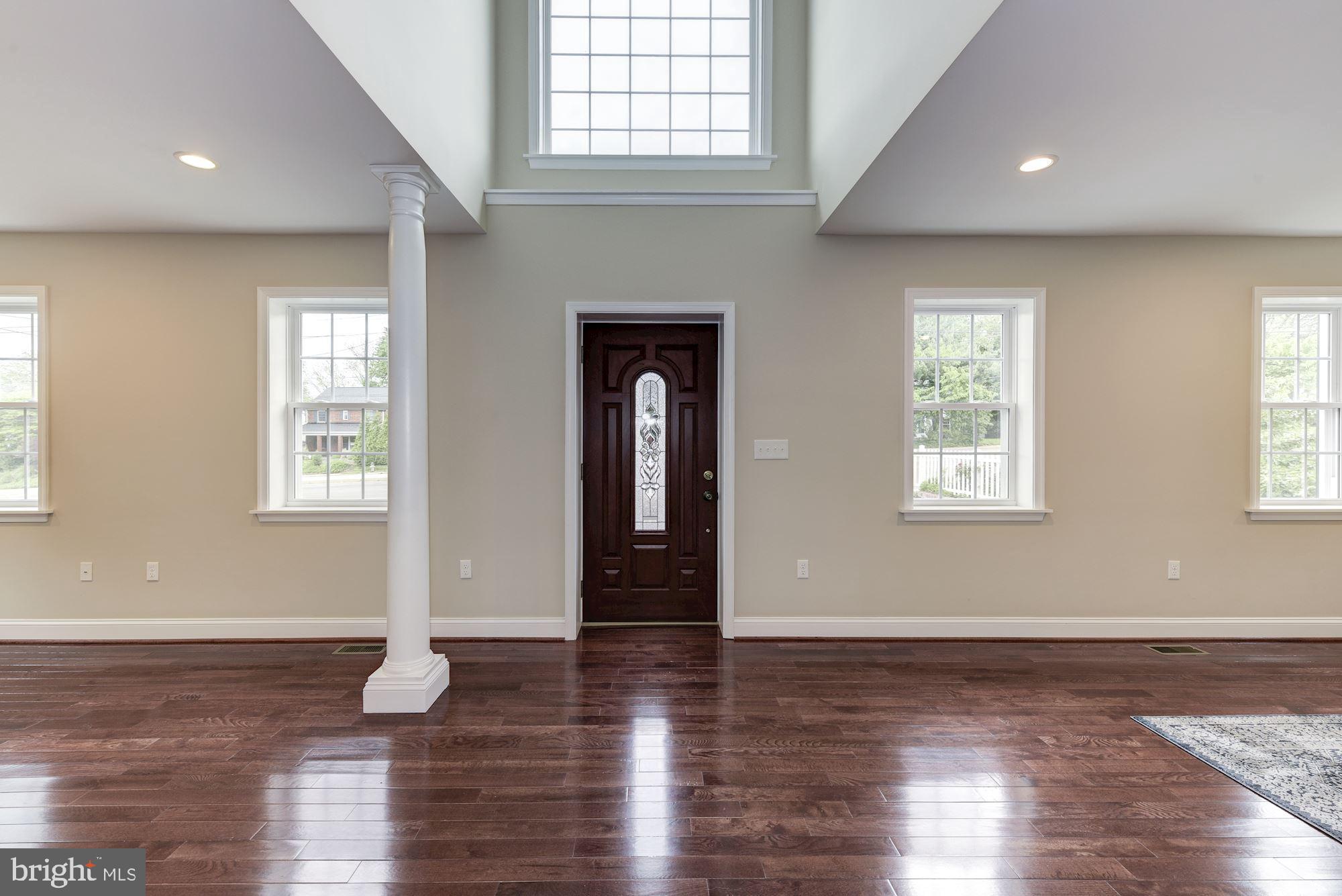 SEVEN OAKS - Residential