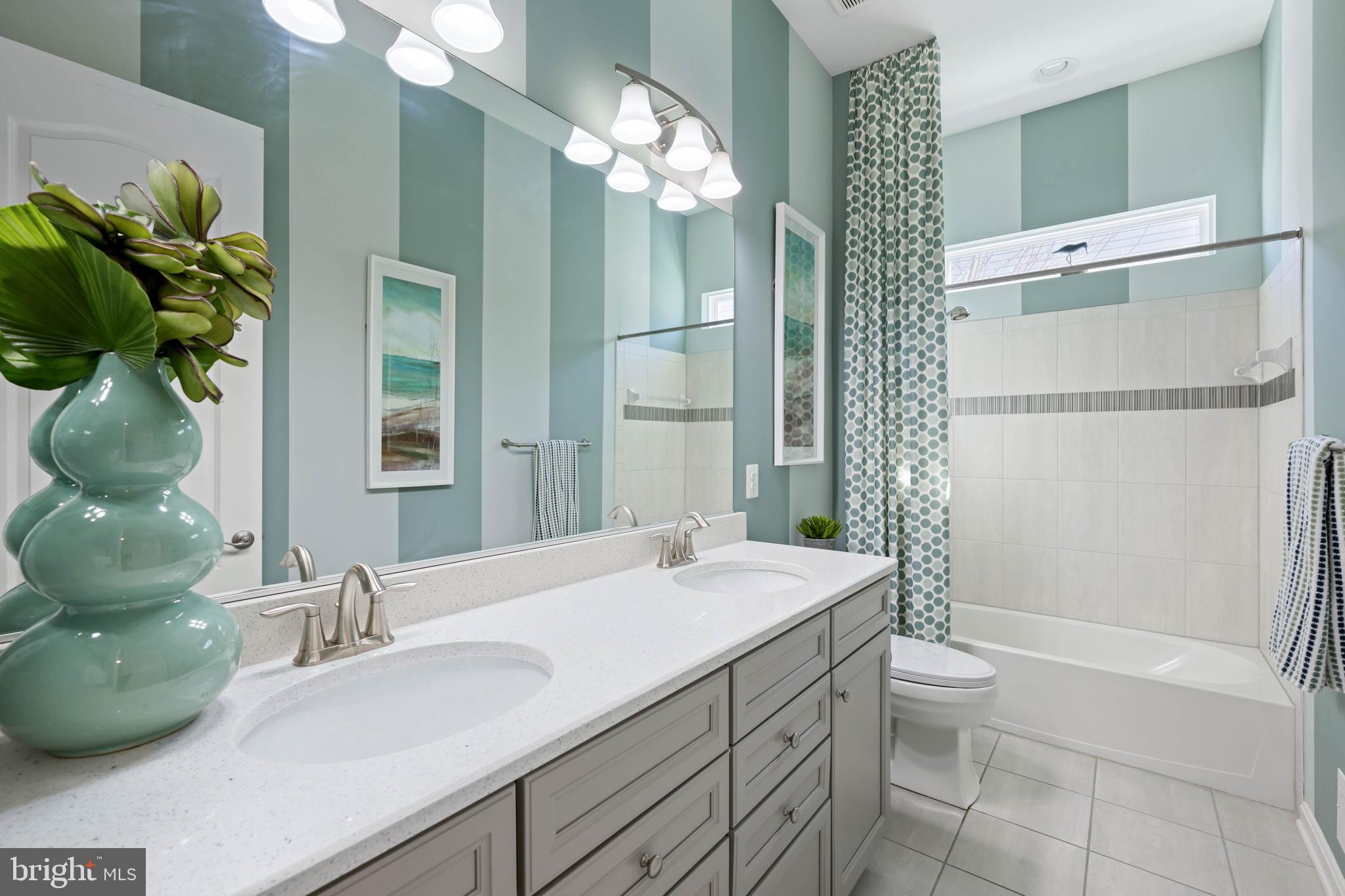 FOUR SEASONS AT BELLE TERRE - Residential