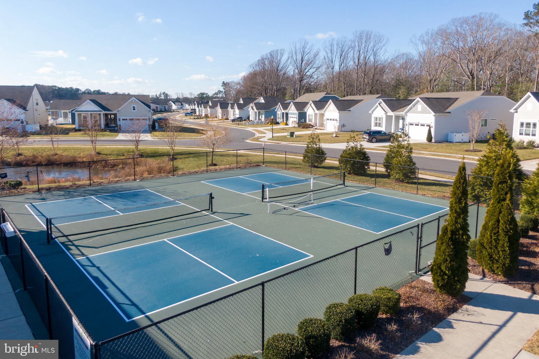 FOUR SEASONS AT BELLE TERRE - Residential