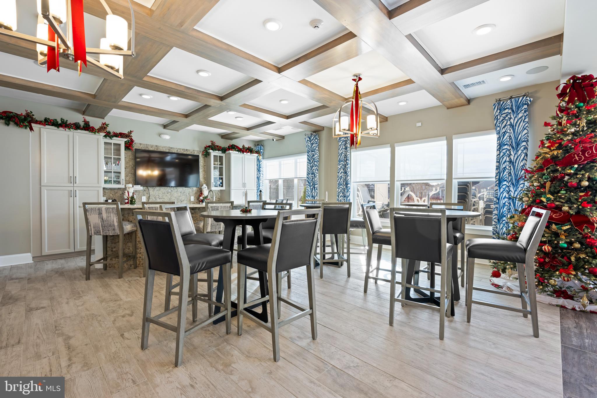 FOUR SEASONS AT BELLE TERRE - Residential