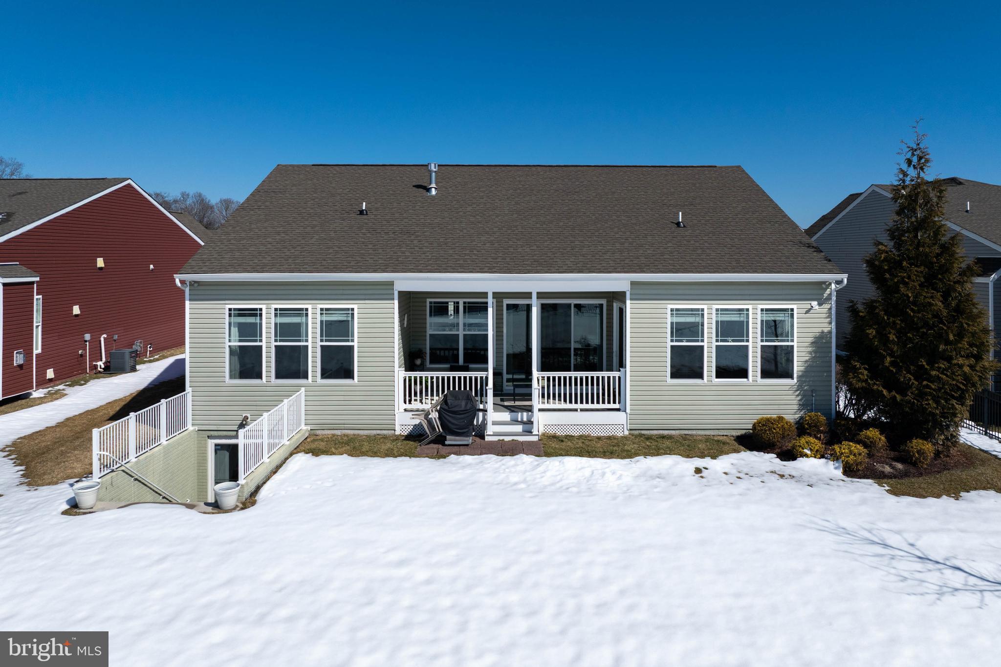 FOUR SEASONS AT BELLE TERRE - Residential